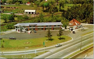 Postcard Ontario Gravenhurst Aerial View of Muskokan Motel Gas Station 1960s K86