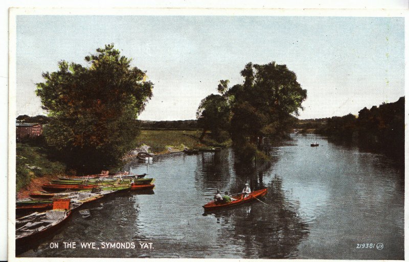 Herefordshire Postcard - On The Wye - Symonds Yat - Showing Rowing Boats  B7