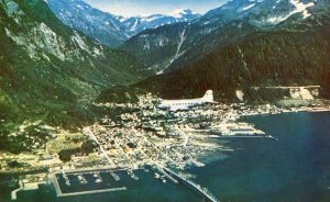 Postcard Early View of a Clipper Plane landing in Juneau. AK.    Z9