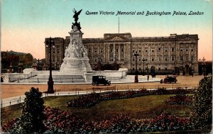 Queen Victoria Memoiral Buckingham Palace London England Streetview DB Postcard