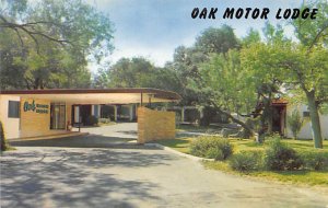Oak Motor Lodge Near Fort Sam Houston - San Antonio, Texas TX Postcard