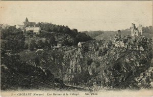 CPA CROZANT Les Ruines et le Village (1143821)