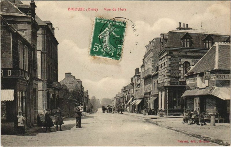 CPA BRIOUZE-Rue de Flers (29596)