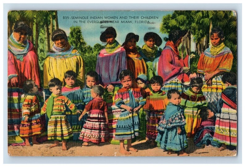 Vintage Seminole Indian Women ANd Their Children, FL. Postcard F114E