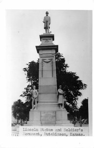 Lincoln statue at soldiers monument Hutchinson, Kansas, USA