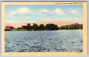 MILFORD DELAWARE SCENE ON HAVEN LAKE VINTAGE LINEN POSTCARD