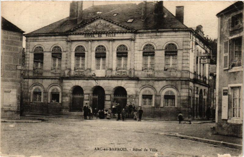 CPA ARC-en-BARROIS - Hotel de Ville (368487)