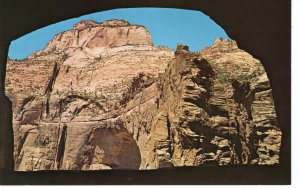 US    PC4000  TUNNEL WINDOW, ZION NATIONAL PARK, UTAH