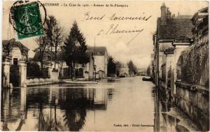 CPA AUXERRE - La Crue de 1910 - Avenue de St-FLORENTIN (658967)