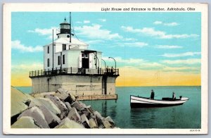 K43/ Ashtabula Ohio Postcard c1930 Lighthouse Lake Erie Boat 275