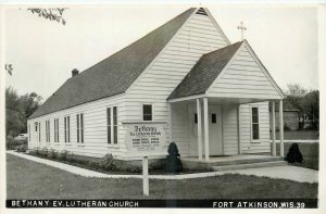 1930s Fort Atkinson Wisconsin Bethany Ev, Lutheran Church RPPC Postcard 26-691