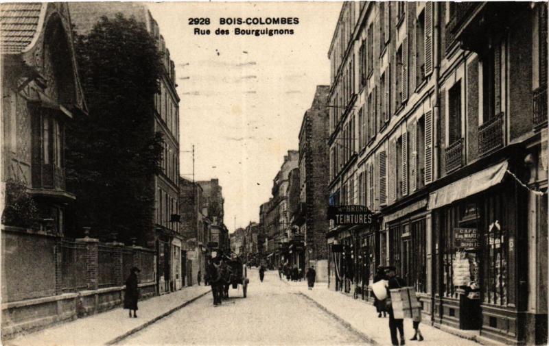 CPA BOIS-COLOMBES Rue des Bourguignons (413596)