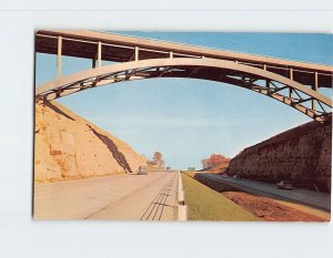 Postcard A scene along the Ohio Turnpike showing Deep Cut Canyon, Ohio