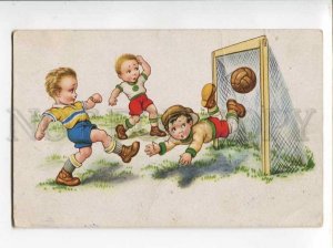 3045481 Boys play SOCCER Vintage colorful PC