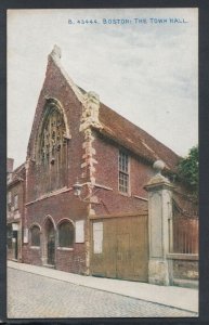 Lincolnshire Postcard - Boston: The Town Hall    T3788