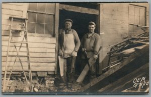 CONSTRUCTION WORKERS ANTIQUE REAL PHOTO POSTCARD RPPC