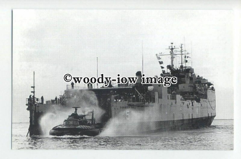 na4557 - American Navy Warship - USS Gunston Hall (LSD-5) - postcard