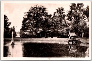 Luneville Les Bosquets France - Le Bassin Des Cygnes Fountain Lake Postcard