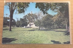 UNUSED POSTCARD - CAMBRIDGE COMMON, CAMBRIDGE, MASS.