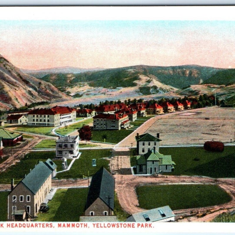 c1920s Mammoth, WY Yellowstone Park Headquarters Buildings Rare Postcard A64 