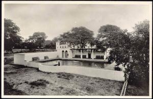 rhodesia, Victoria Falls Hotel, Swimming Pool in the Grounds (1930s) RPPC