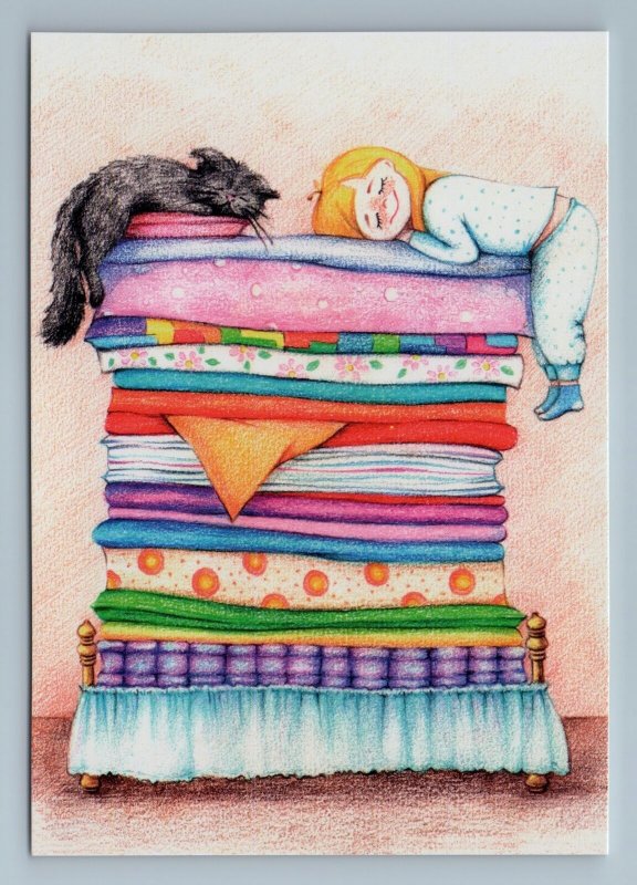 LITTLE GIRL and BLACK CAT sleeps on pillow Soft Sleep Funny Russian New Postcard