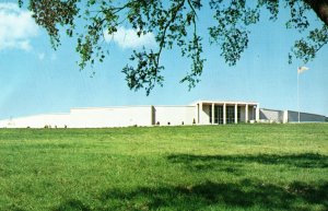 Harry Truman's Presidential Library,  Independence, Missouri   Postcard