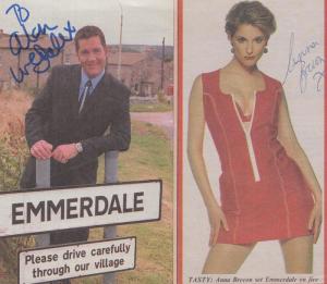 Tara Reynolds Anna Brecon Emmerdale Farm Hand Signed Please Read 2x Picture s