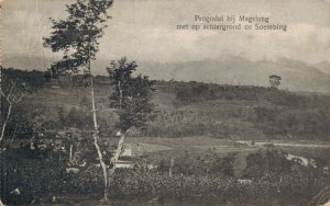 Indonesia - Progodal bij Magelang met op de achtergrond de Soembing Java 03.04