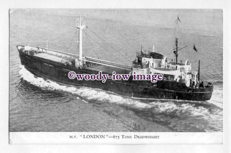 pf4624 - Dundee , Perth & London Coaster - London , built 1951 - postcard