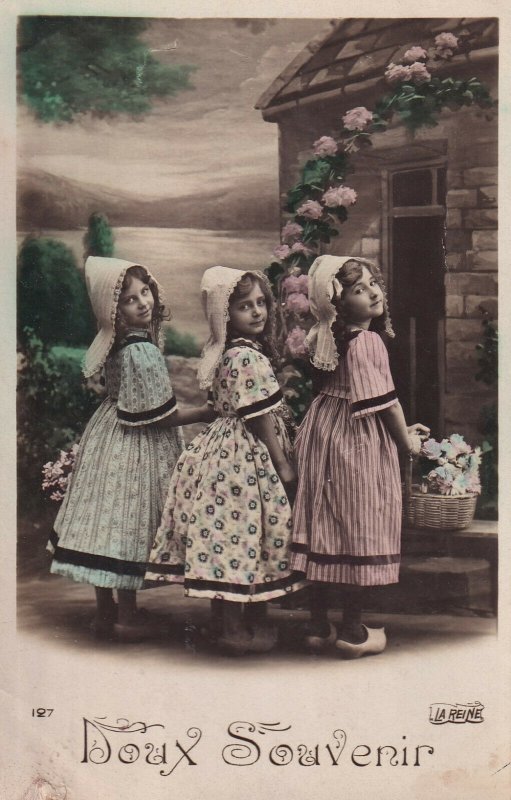 RP; 3 Dutch Girls, Doux Souvenir, 1900-1910s