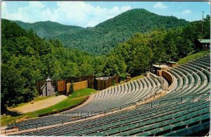 Postcard THEATER SCENE Cherokee North Carolina NC AN8231