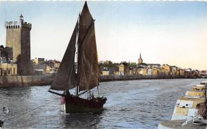 BR9427 Les Sables d olonne La petite jetee Ship Bateaux   france