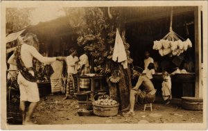 PC CPA real photo WELTEVREDEN market scene fruit vendor INDONESIA (a15272)