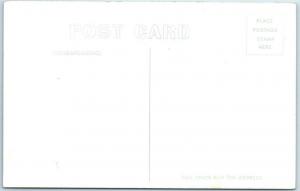 RPPC  BOARDMAN, Oregon  OR  Roadside  HITCHING POST CAFE ca 1950s Cars Postcard