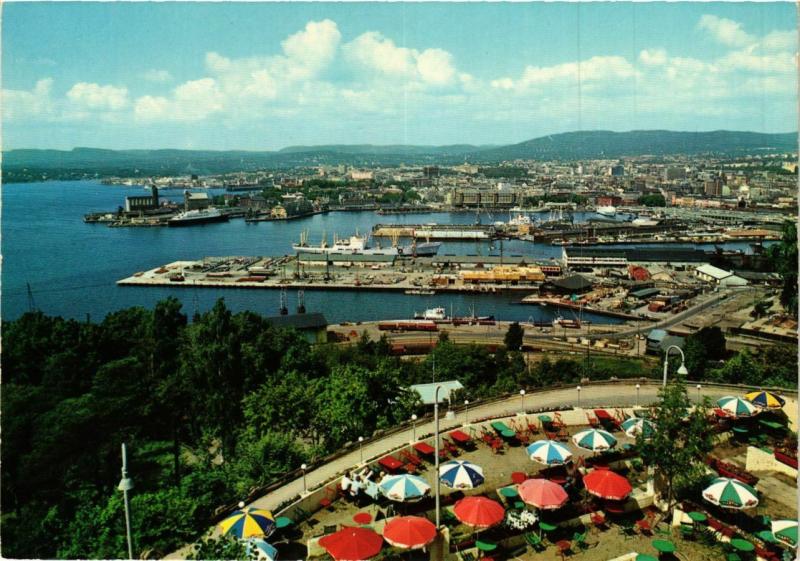 CPM AK View of the Harbour from Ekeberg restaurant, Oslo NORWAY (833838)