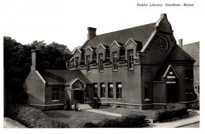 Maine  Gardiner Public Library