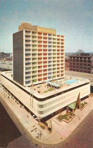 ST LOUIS, Missouri MO  BEL AIR HILTON HOTEL Rooftop Pool  ARTIST'S VIEW Postcard