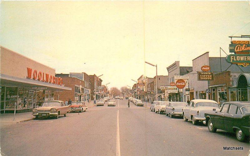 Charter LEAMINGTON ONTARIO CANADA Talbot Street looking East postcard 10162