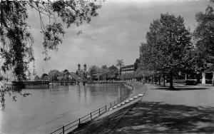 B62839 Friedrichshafen am Bodensee Uferpartie im Stadtgarten  germany