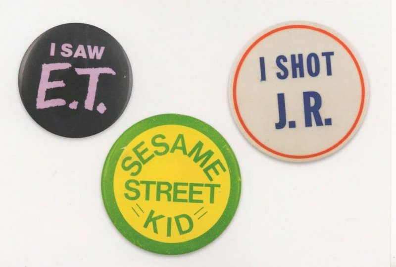 Sesame Street Kid TV Show Vintage 1980s Badge Button Postcard