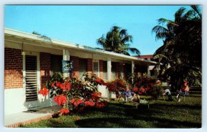 KEY WEST, Florida FL ~ Roadside HACIENDA MOTEL Apartments c1960s  Postcard