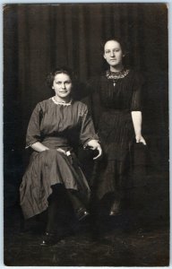 x6 LOT 1910s Women Pair Portrait RPPC Family Sibling Friend Lady Girl Photo A176