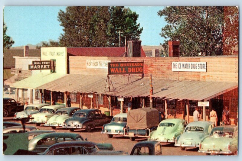 Wall South Dakota SD Postcard Wall Drug Store Business Classic Cars 1960 Vintage