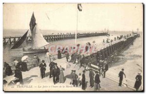 Old Postcard Trouville piers has L & # 39heure of Maree Boat