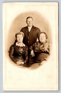 RPPC  Family Photo   Cincinnati  Ohio    Postcard