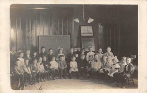 RPPC Classroom Interior School Children Students 1913 Vintage Photo Postcard