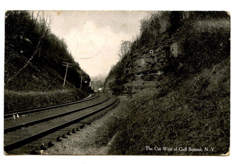 NY -  Gulf Summit. Erie Railroad Cut West of Town circa 1911  (crease)