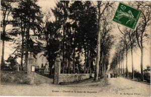 CPA Ernee .- Charnet et la route (191035)