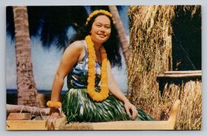 Hawaiian Hula Girl In Hawaii Vintage Postcard Wesco Spectratone Color Card